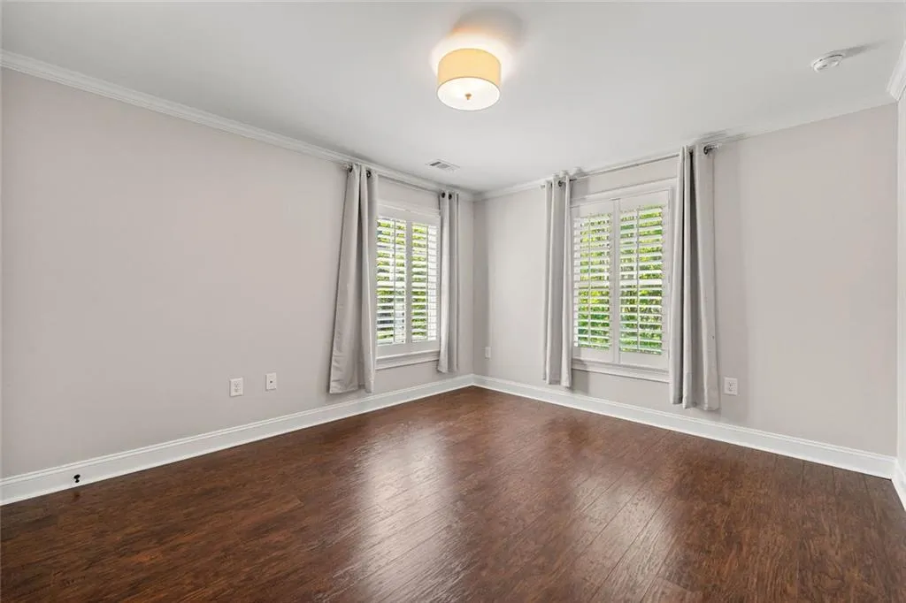 Atlanta, Georgia 30342, United States, 5 Bedrooms Bedrooms, ,3 BathroomsBathrooms,Residential,Active,112096