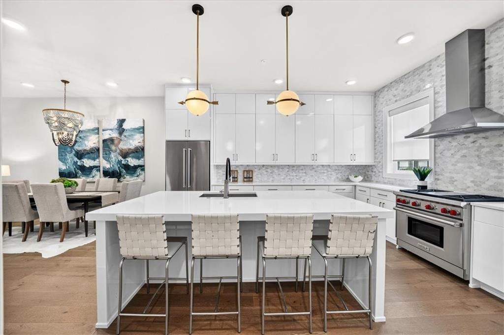 574 Boulevard Place NE 12