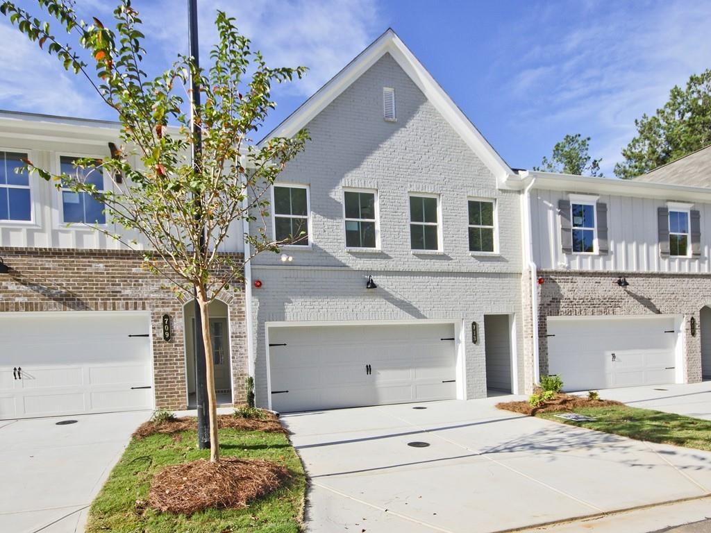 158 Bluffington Way, Marietta, Georgia image 1