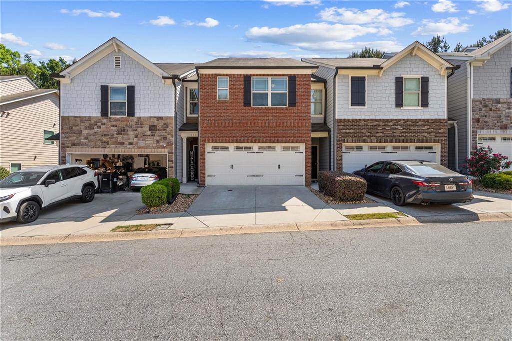 222 Bobbie Way