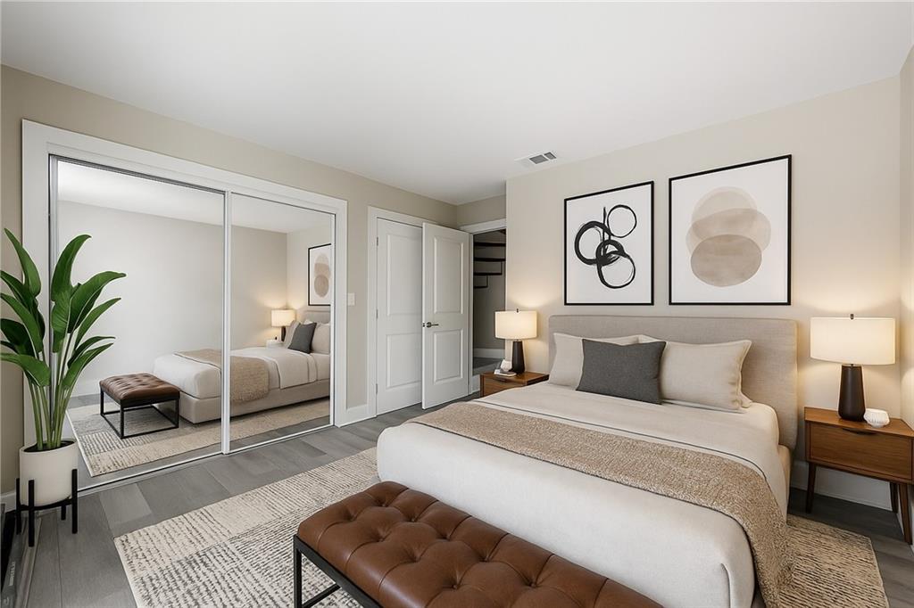 1009 Riverbend Club Drive SE