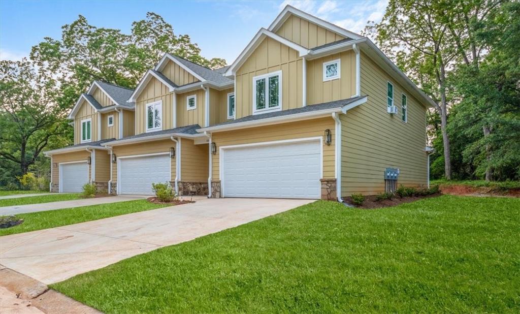 6884 Robinson Street, Lithonia, Georgia image 2
