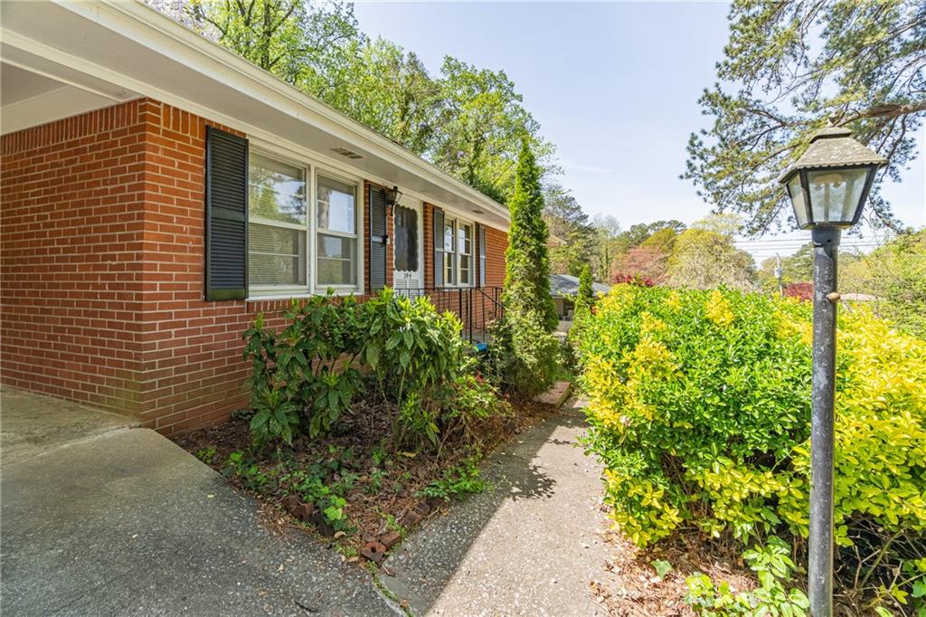 244 Hurt Drive, Smyrna, Georgia image 4