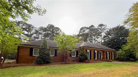 Homes For Sale - 945 Poplar Street<br/> Monroe, GA 30655