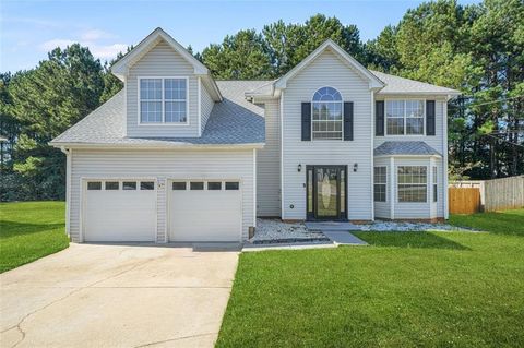 Photo of 2065 RESTING CREEK Drive, Decatur, GA 30035 (MLS # 7662902)