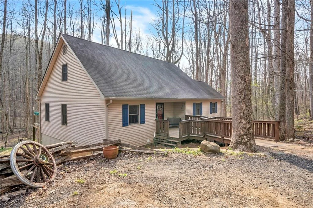 1250 Sutton Road, Talking Rock, GA, 30175