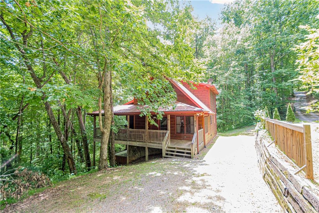 213 Moonshine Hollow