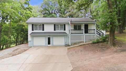 Homes For Sale - 4243 Earney Road<br/> Woodstock, GA 30188