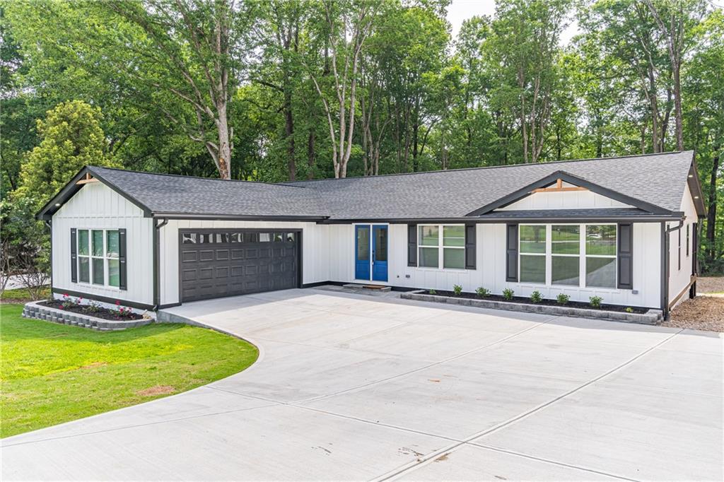 2265 Hillbriar Drive, Buford, Georgia image 1