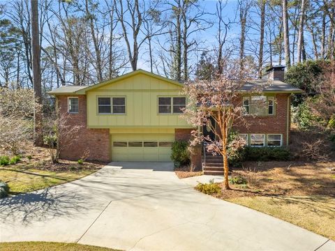 Homes For Sale - 3194 Isoline Way<br/> Smyrna, GA 30080