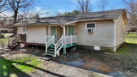 Multifamily For Sale - 4322 Banks Drive<br/> Whitfield County, Dalton, GA 30721