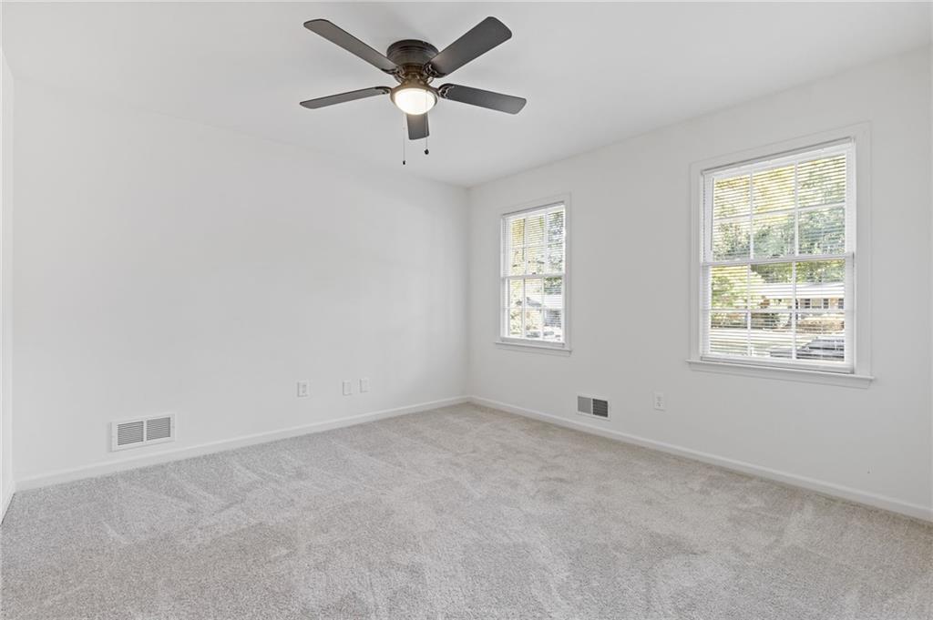 4045 White Oak Lane, Lilburn, Georgia image 28