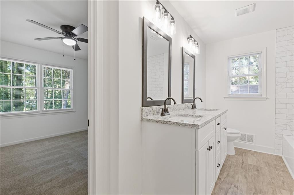 4045 White Oak Lane, Lilburn, Georgia image 29