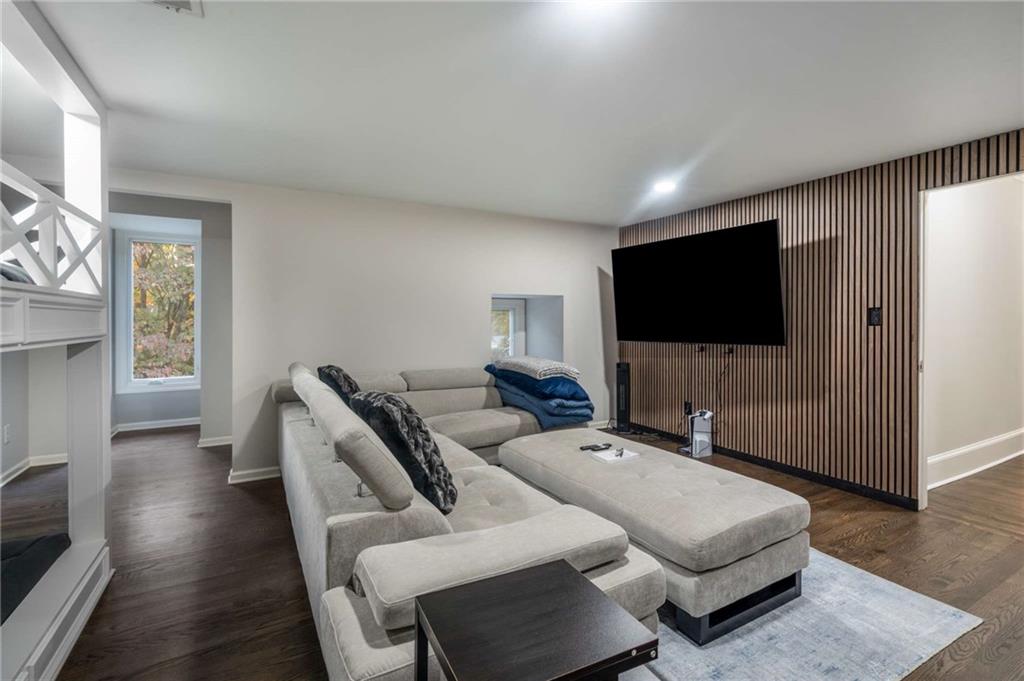 Atlanta Country Club - Residential