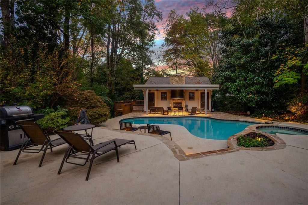 Atlanta Country Club - Residential