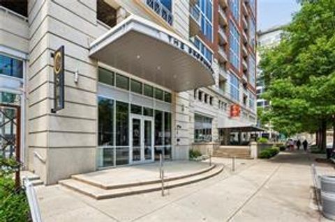 Condominium in Atlanta GA 1820 Peachtree Street.jpg