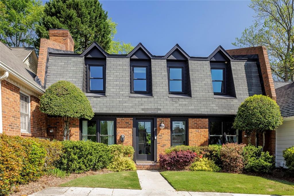 902 Lenox Hill Court, Atlanta, Georgia image 4
