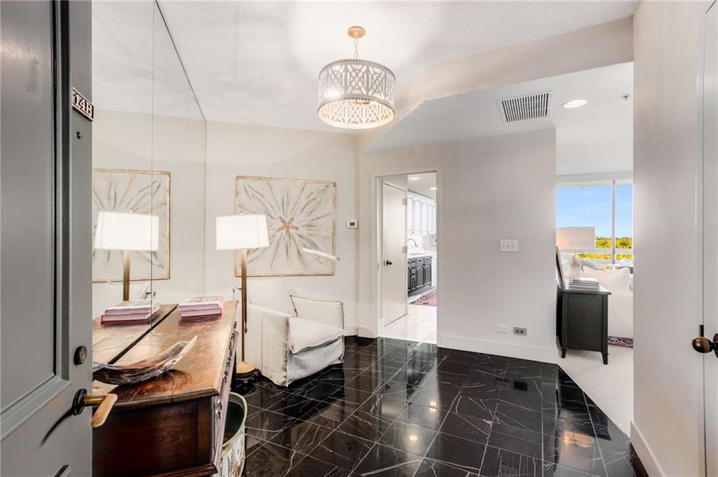 2660 Peachtree Road NW 14B