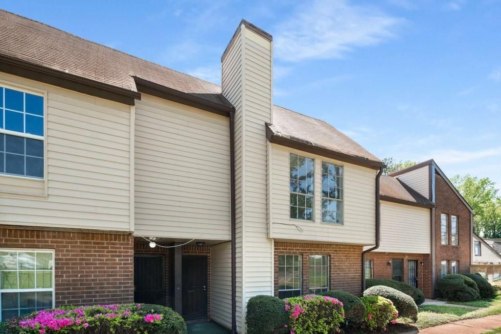 Photo of 3254 Strawberry Lane, Decatur, GA 30034 (MLS # 7729018)