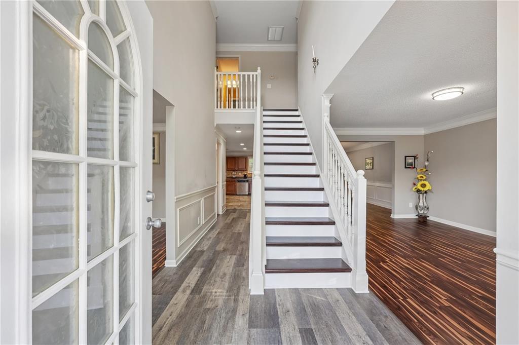 1943 Tulip Petal Road