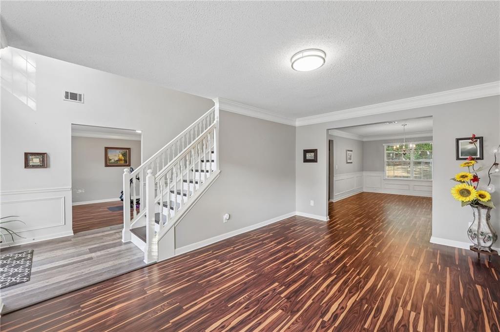 1943 Tulip Petal Road