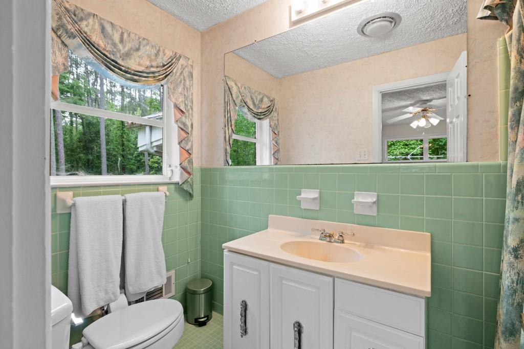 881 Rockbridge Road, Lilburn, Georgia image 23