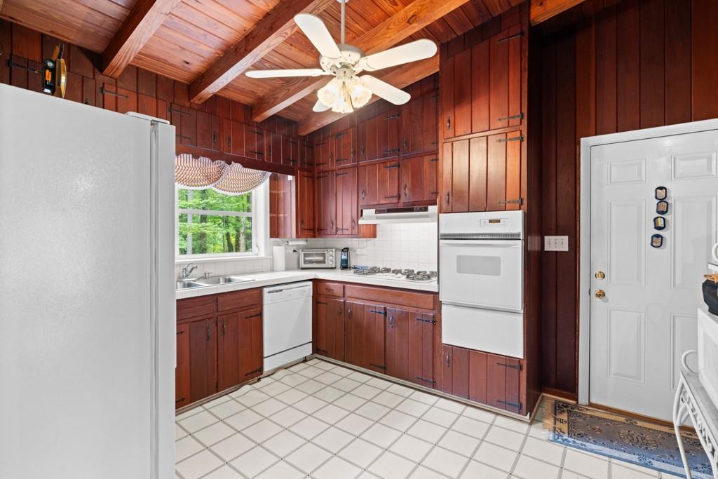 881 Rockbridge Road, Lilburn, Georgia image 9
