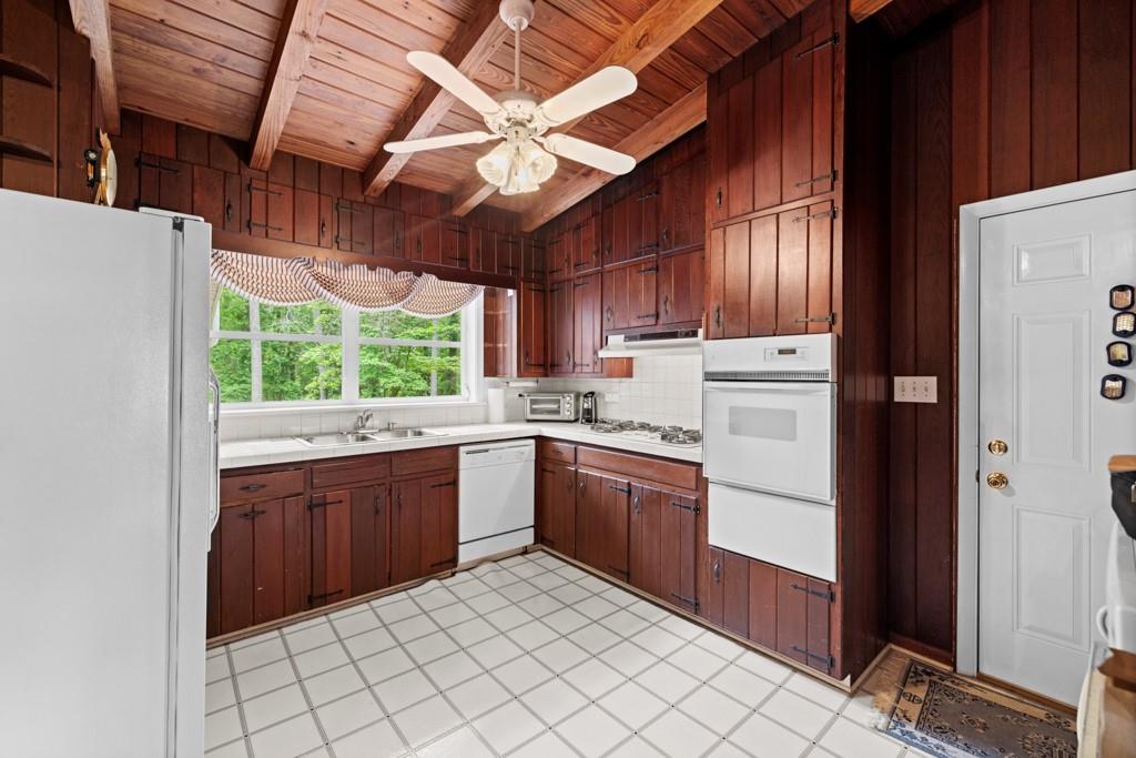 881 Rockbridge Road, Lilburn, Georgia image 6