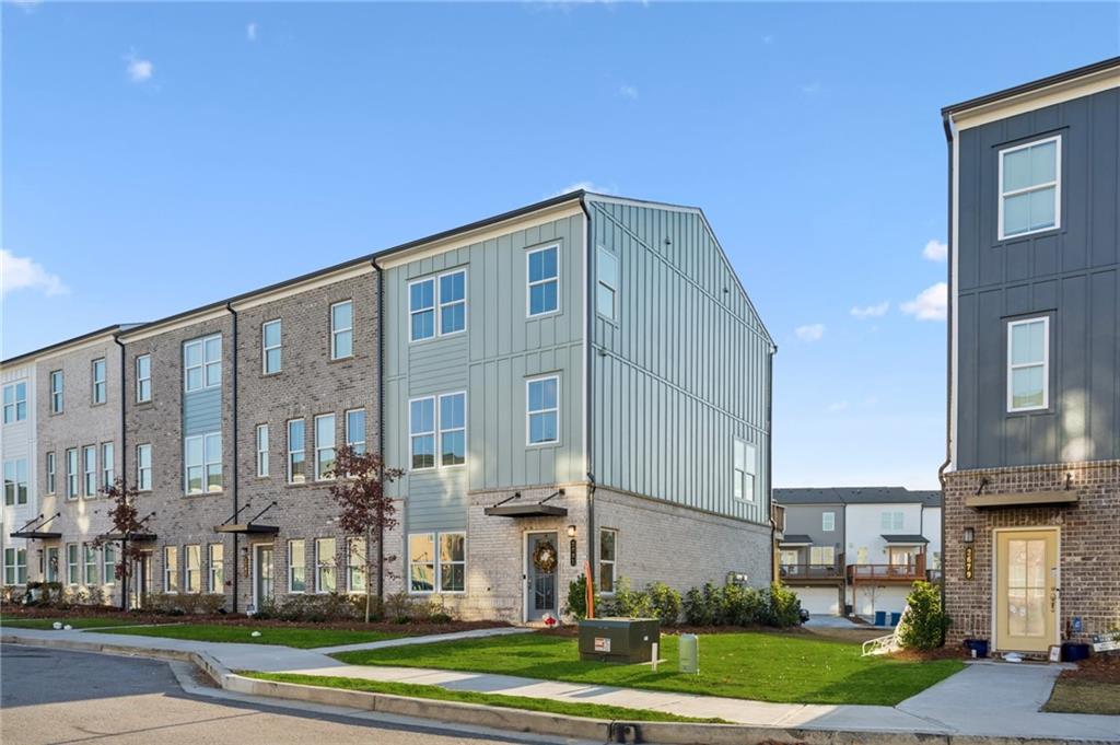 2681 Whistler Way NE