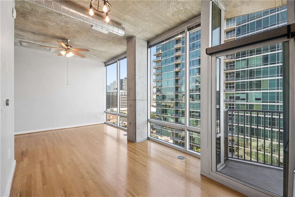 923 Peachtree Street NE 1332