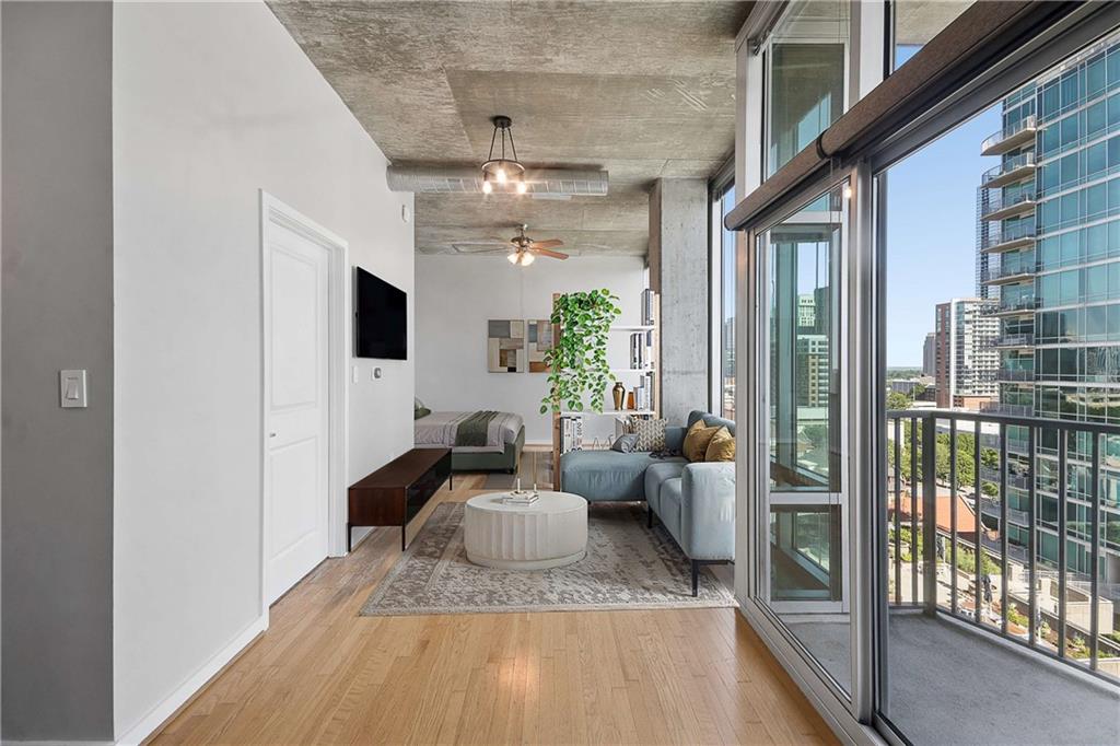 923 Peachtree Street NE 1332