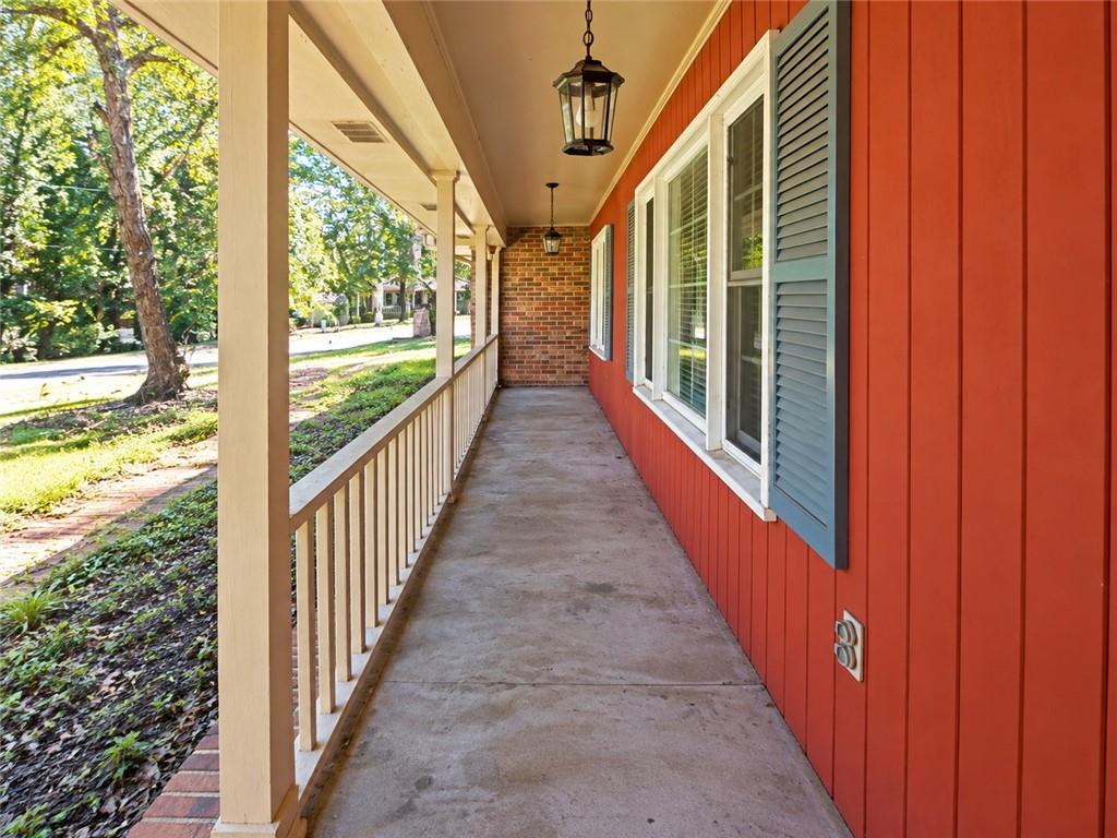 7687 Tyra Cove