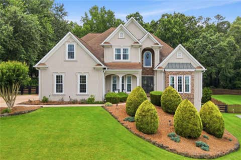 Homes For Sale - 5015 Oakmont Bend Drive<br/> Alpharetta, GA 30004