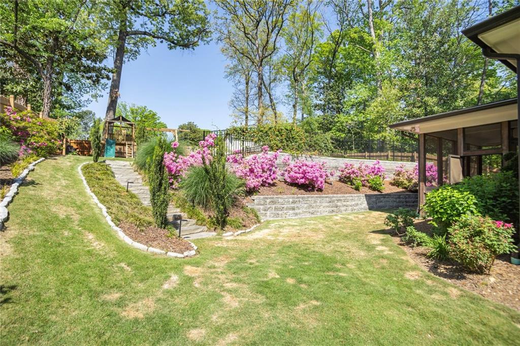 2922 Parkridge Drive, Brookhaven, Georgia image 21