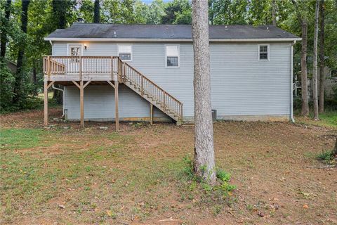 A home in Powder Springs