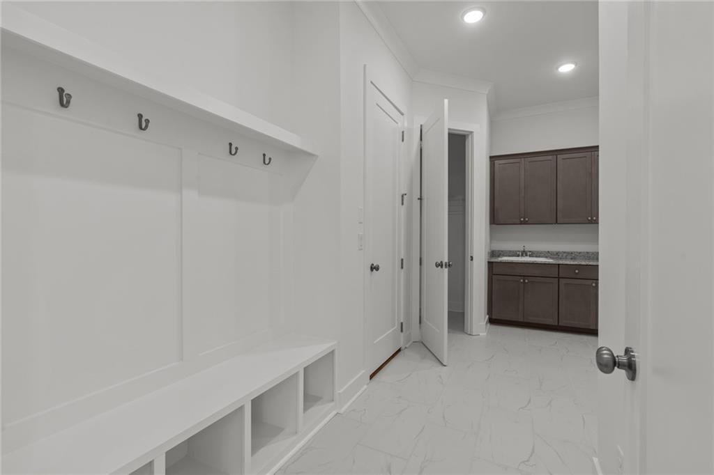 Ellis - Residential