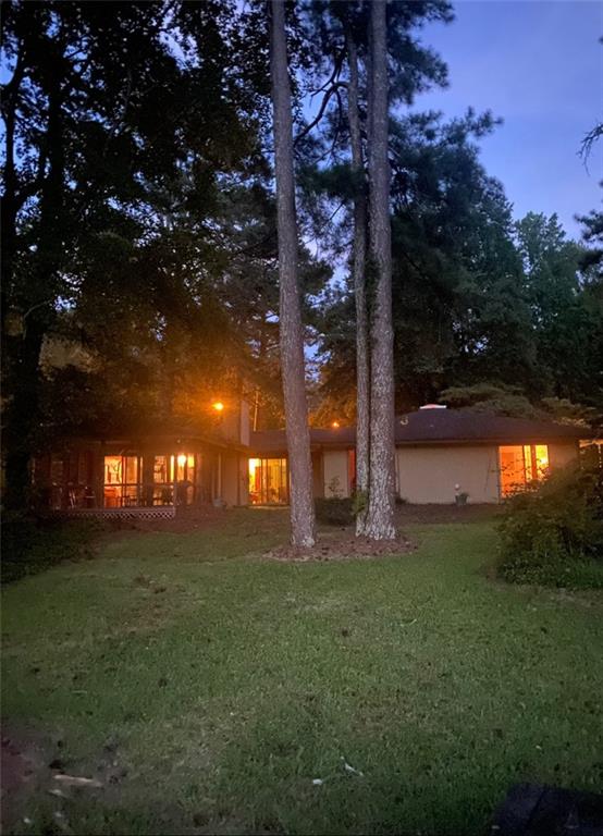 2586 Lake Capri Drive