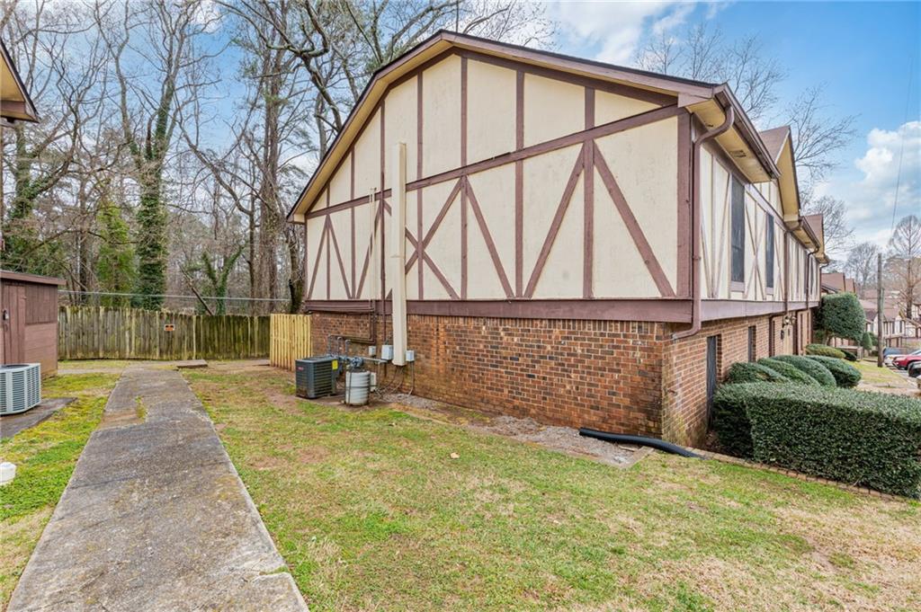 3187 Abbeywood Drive, Decatur, Georgia image 27