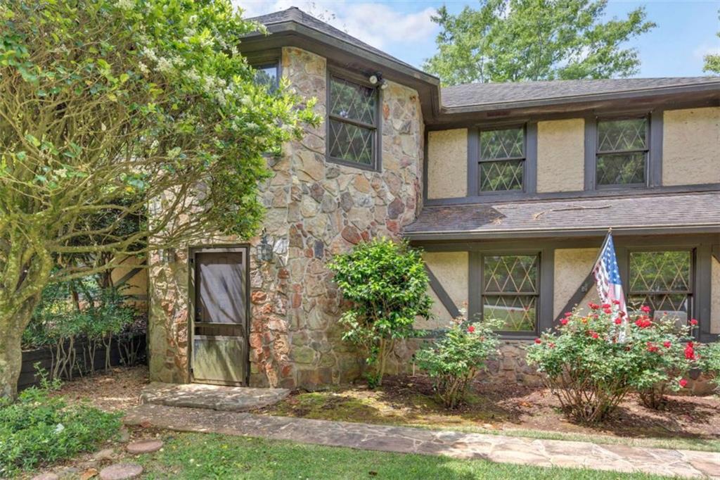 2145 Hampton Trail