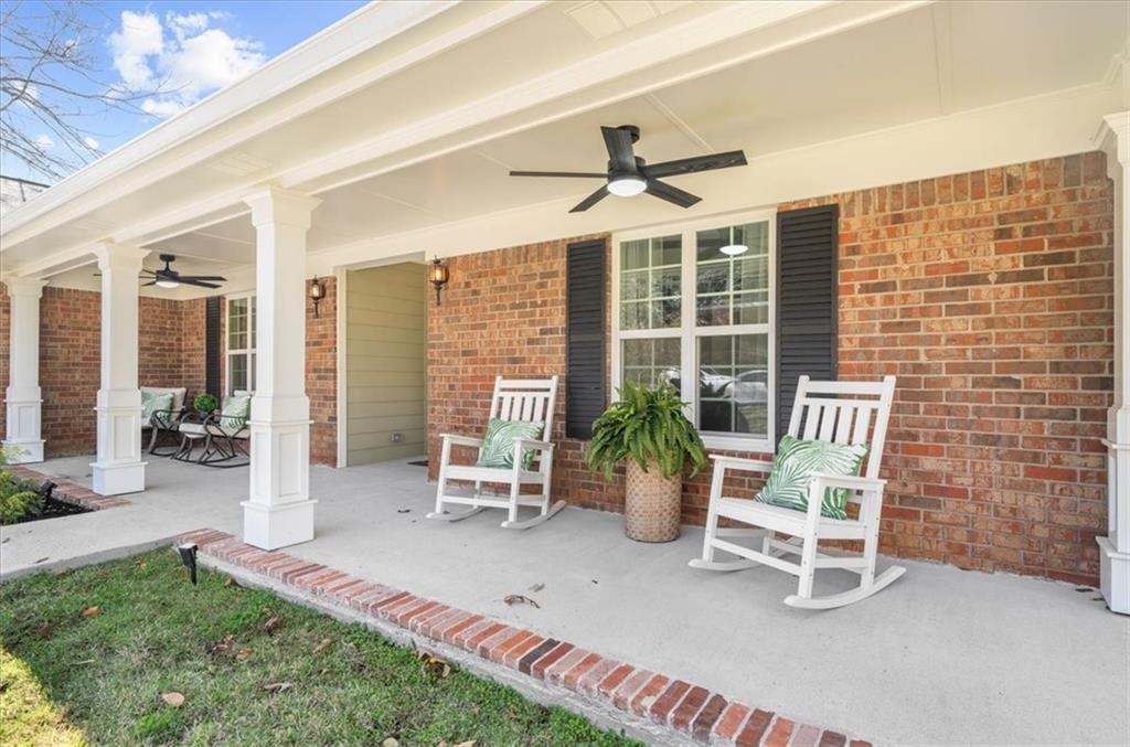 250 W Peachtree Street