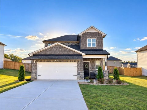 Homes For Sale - 1241 Arnhem Drive Drive<br/> Hampton, GA 30228