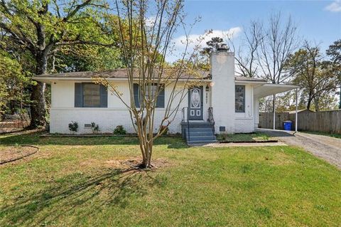 Homes For Sale - 2407 Woodland Drive<br/> Kennesaw, GA 30152