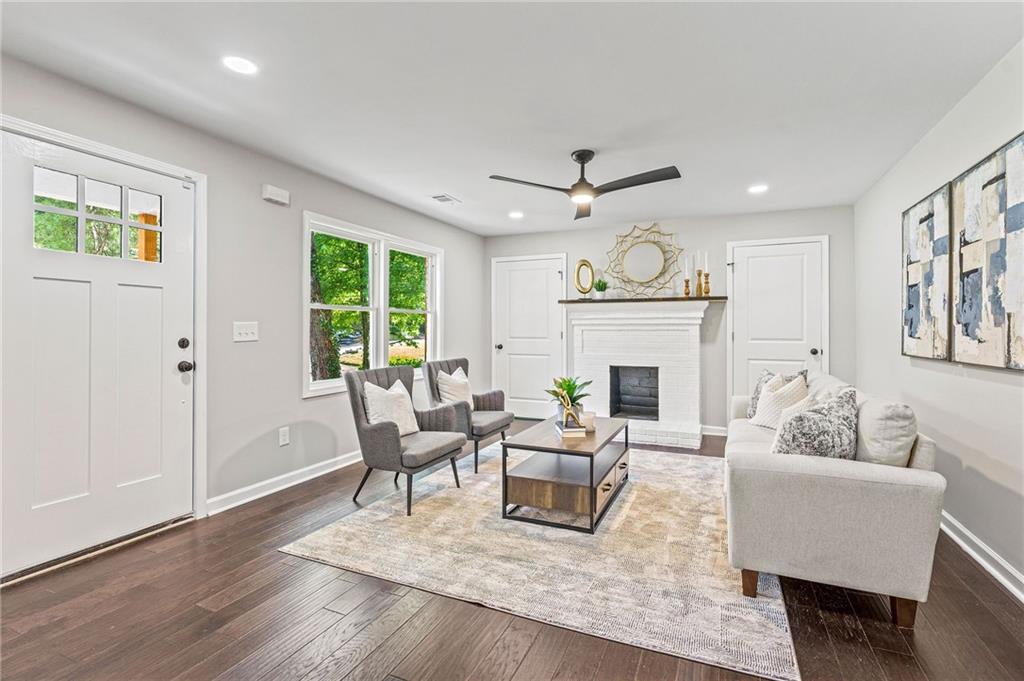 1995 VENETIAN Drive SW