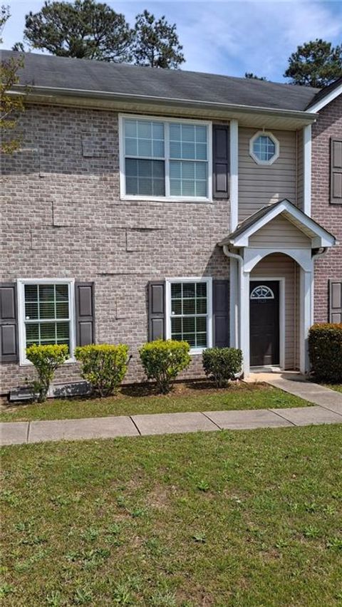 8628 Thomas Road Riverdale GA 30274