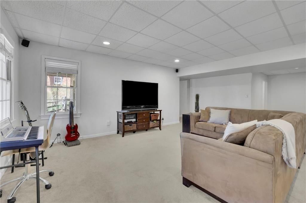 listing image 64