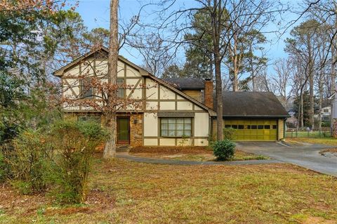 5249 Santee Street SW Stone Mountain GA 30087