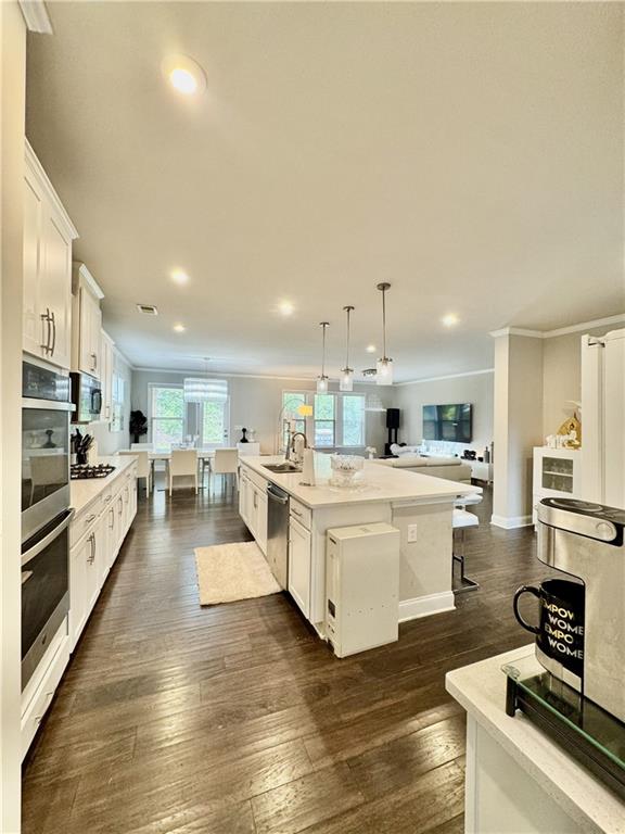 4686 Leader Lane