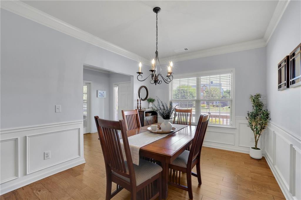 2606 Abiqua Falls Court