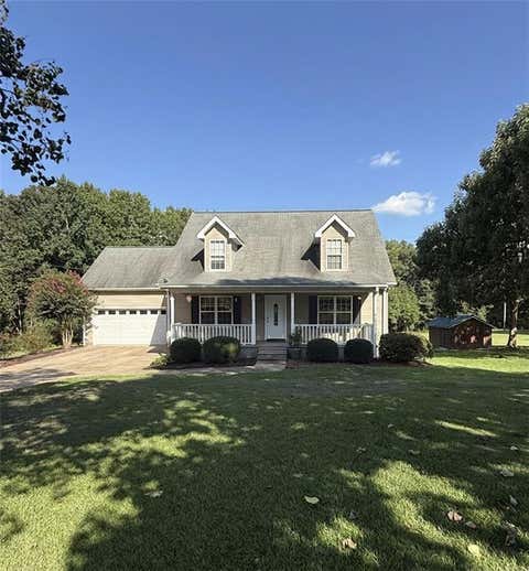 Homes For Sale - 1986 Hewell Road<br/> Elbert County, Dewy Rose, GA 30634