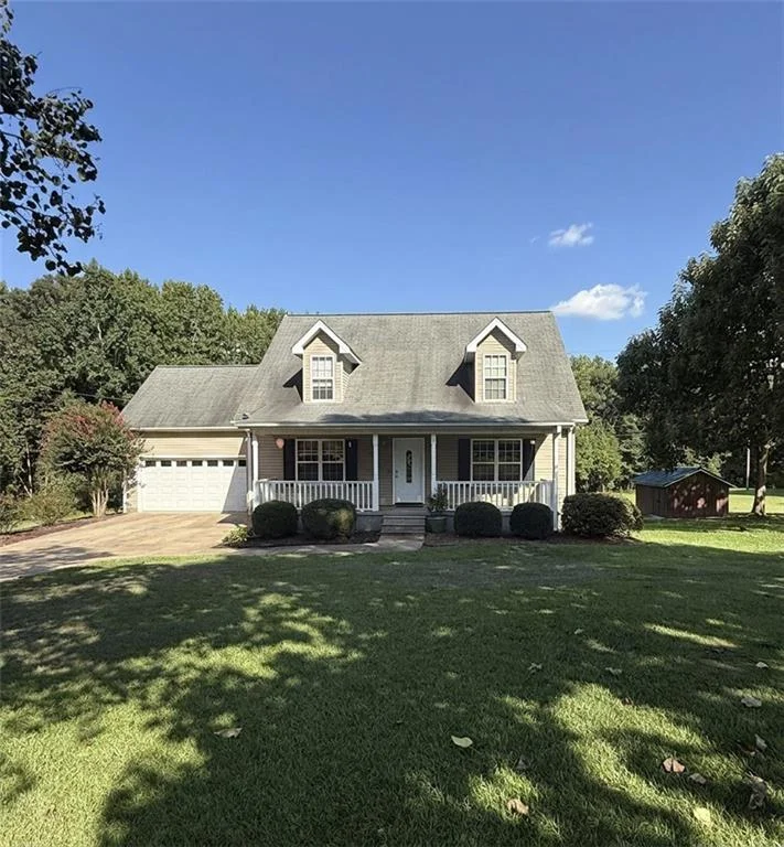 1986 Hewell Road NW, Dewy Rose, GA, 30634